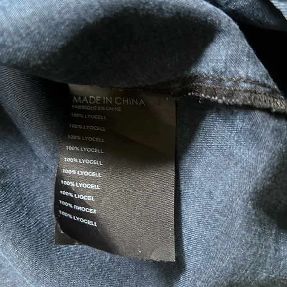 Club Monaco denim shirt in navy with silver buttons - Picture 6 of 8